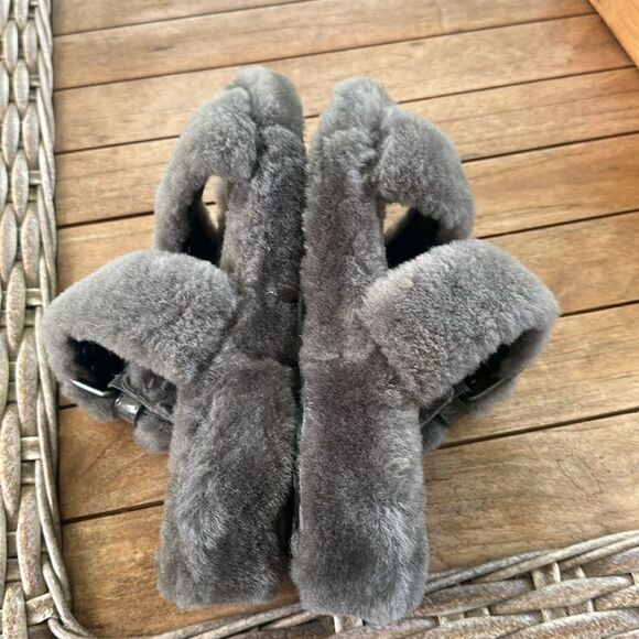 UGG (WMNS) UGG Fuzz Yeah 'Grey' 1104662-CHRC 9 - Picture 4 of 7